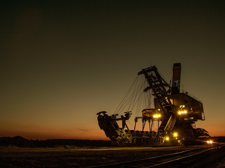 Mining & Heavy Equipment